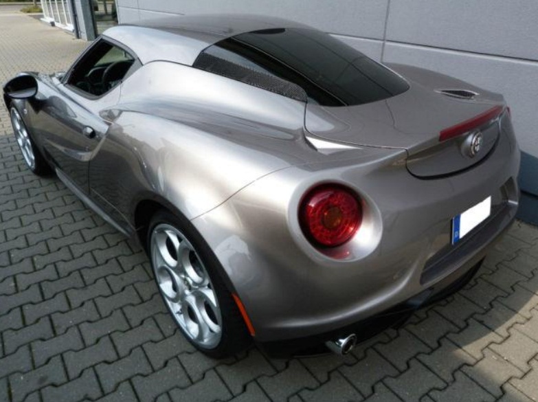 Left hand drive ALFA ROMEO 4C 1.8 TBi 